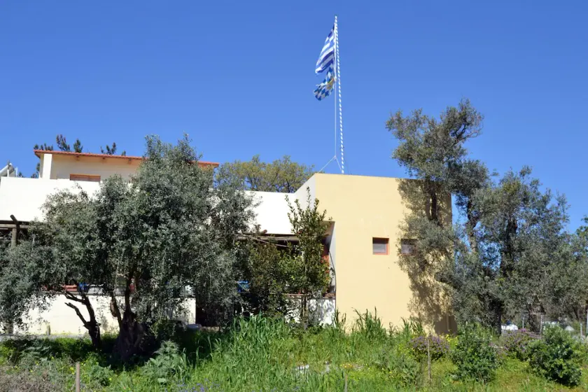 Studio for two. Centrally located, between Plakias and Rethymnon. On the E4 - Image 1