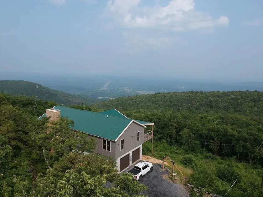 Secluded Mountain Cabin with Spectacular Views- Hiker's Dream - Image 1