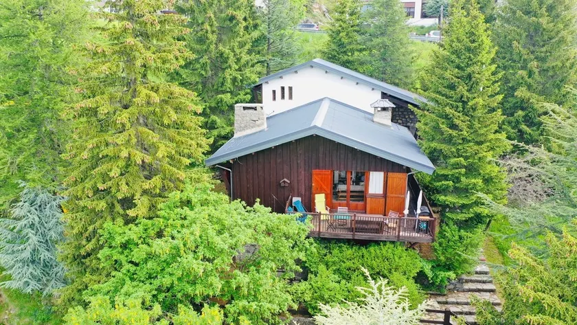 Magnificent family chalet in Valberg - Image 1
