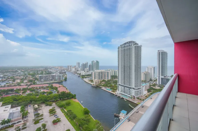Beachwalk Condo Amazing 31 Floor View 2 Bedroom 2 Bathroom - Image 1