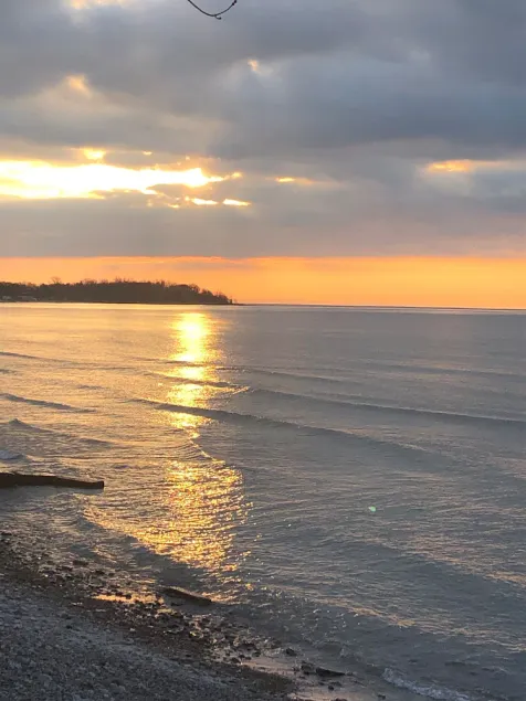 M&M Beach Retreat on Sandy Beach of Lake Erie - Image 1