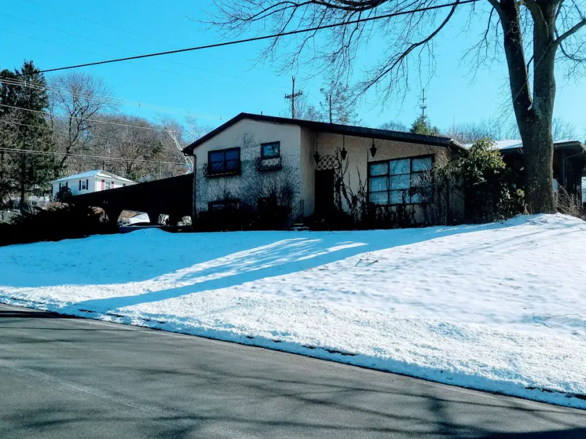 Retro Experience close to RT 22 and Easton, Bethlehem,  PA & Philipsburg NJ! - Image 1