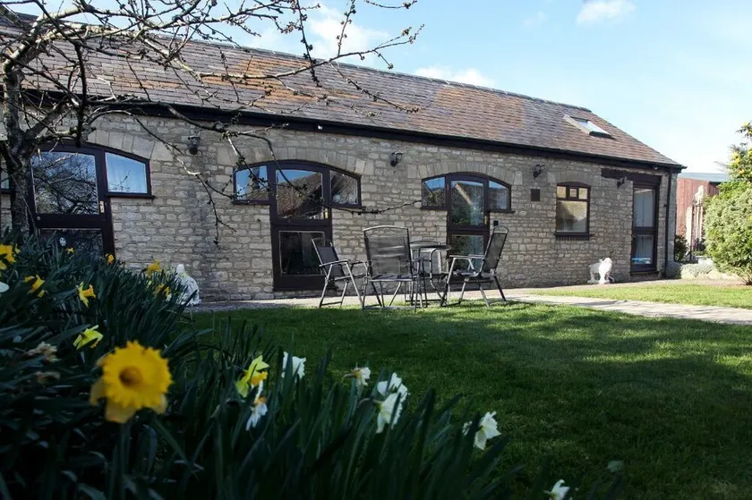 Stable Cottage - 2 Bed, Country Cottage close to Blenheim Palace - Image 1