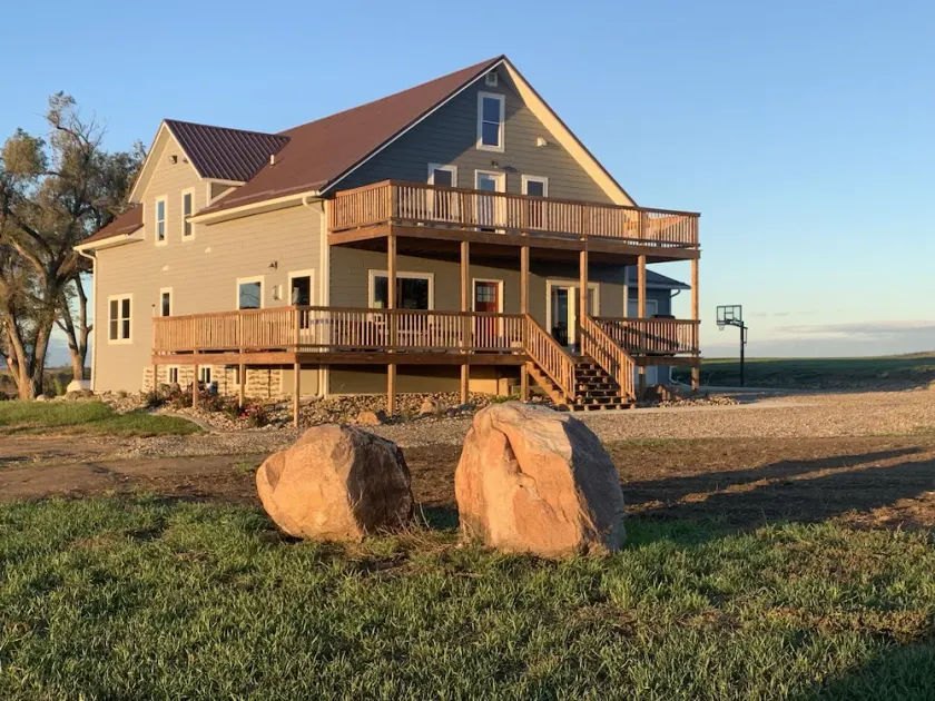 Family, friendly country farm home.  Enjoying peace and quiet. - Image 1