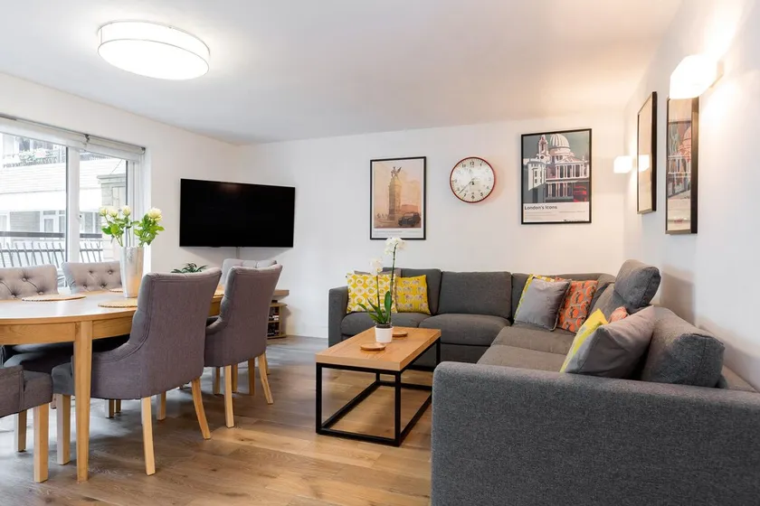 Spacious 3 bedroom apartment in Covent Garden - Image 1