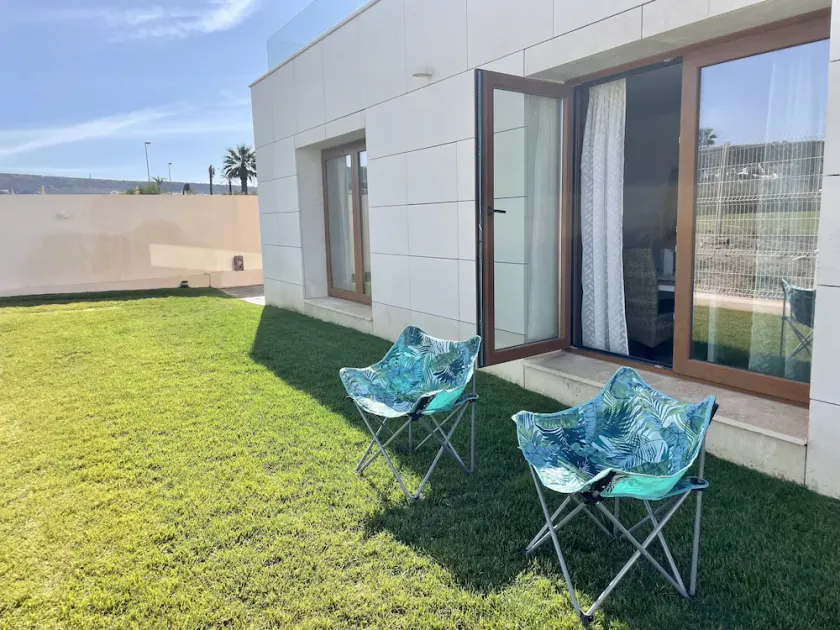 House 41 on the golf course - Image 1