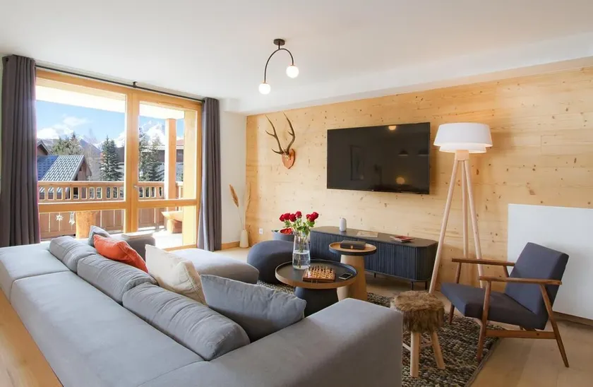 Bis 100m skipiste, 3te Etage, blick berg, schwimmbad, sauna, hammam, balkon, parkmöglichkeiten - Image 1