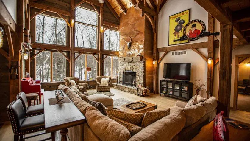Boyne Mountain True Timber Frame hjem. Ski ind / ud i gated community - Image 1