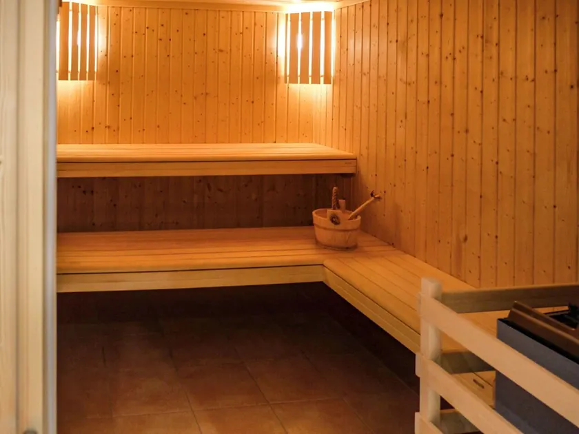 Lovely apartment in villa for 6 people with pool, WIFI, TV, terrace and pets allowed - Image 1