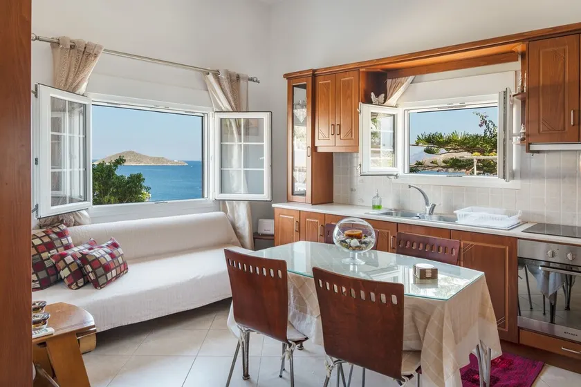 Apartment \"Anna House\" with Sea View, Garden & Wi-Fi - Image 1