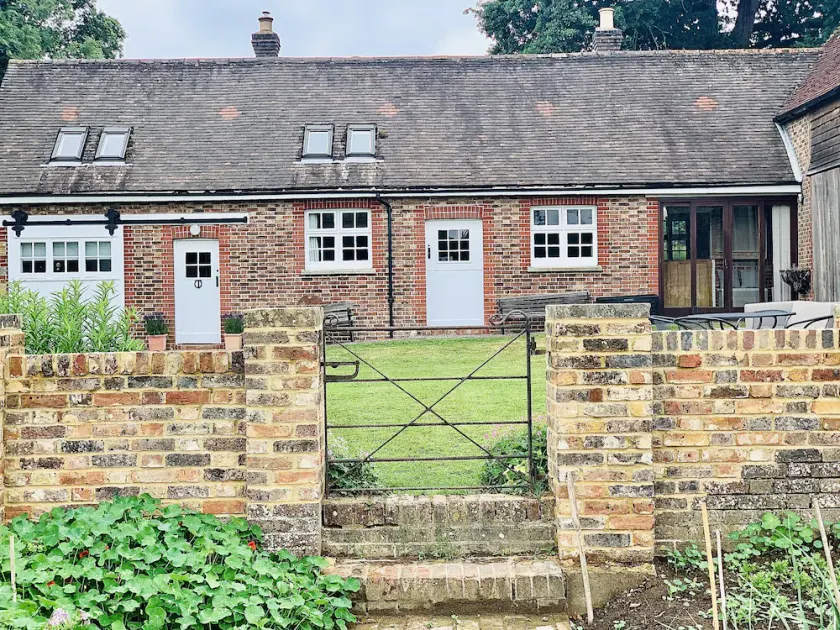 Stunning converted barn set in 80 acres of glorious English countryside - Image 1