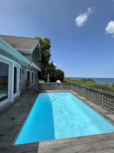 Orient Point Waterfront Home - Image 1