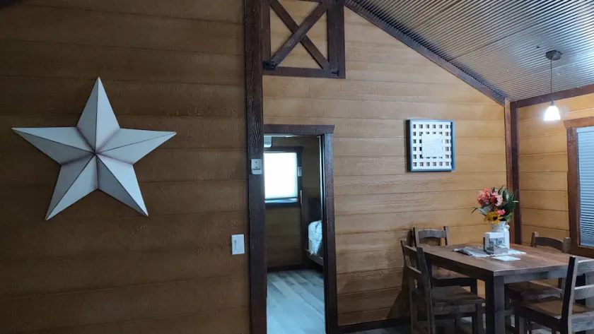 Country Cabin in Amish Country - Image 1