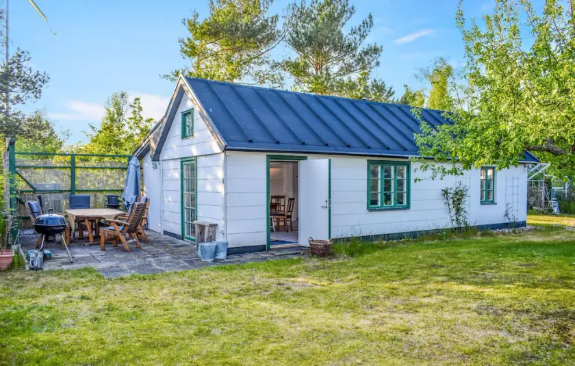 Pet Friendly Home In Beddingestrand - Image 1