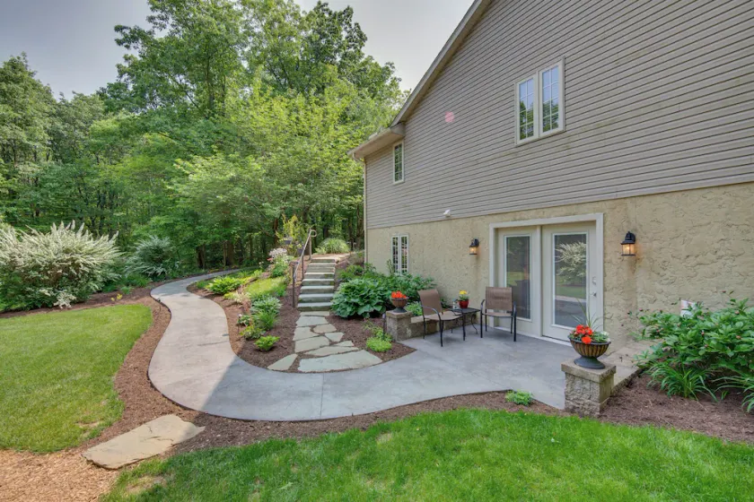 The Haven at Welsh Mountain Suites - Apt w/ Patio! - Image 1