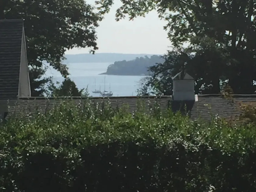 Falmouth Waterfront Carriage House Apt - Image 1