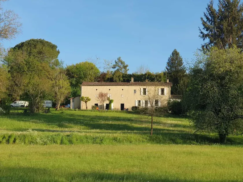Le gîte de Dauga: une location de charme en Gironde - Image 1