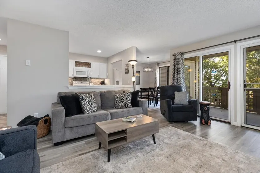 Stoneridge 29 with Wintergreen Advantage - Image 1