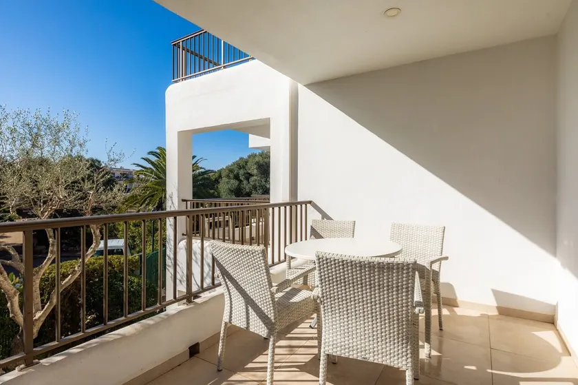 Apartment 'Aquamarina 5' with Shared Pool, Wi-Fi, and Air Conditioning - Image 1