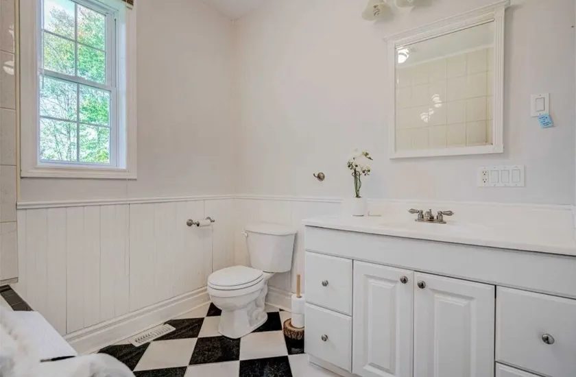 Stone Farm House - Image 1