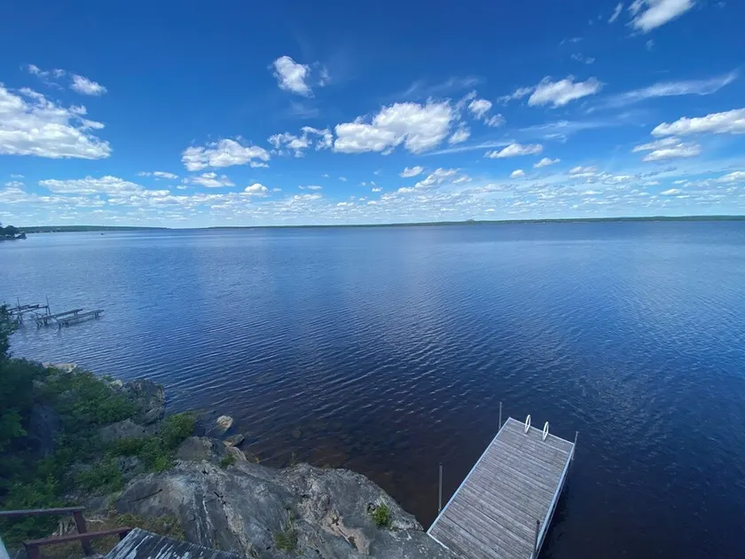 Quaint & Cozy: La plus belle vue sur la rivière des Outaouais à Arnprior! - Image 1