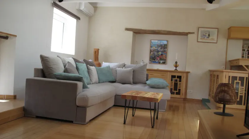 Charming village house in the Golf de St Tropez. - Image 1