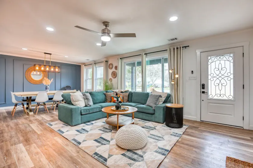 Mariners Rest 4BR Game Room, Near Beach - Image 1