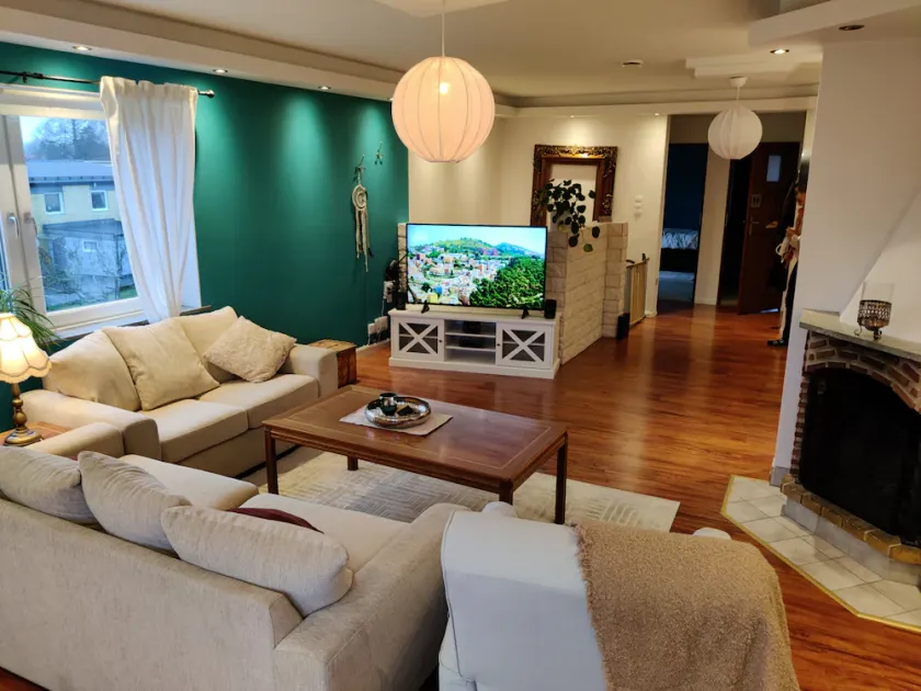 Luxury and comfortable upstairs 130 m2 \"Central\" - Image 1