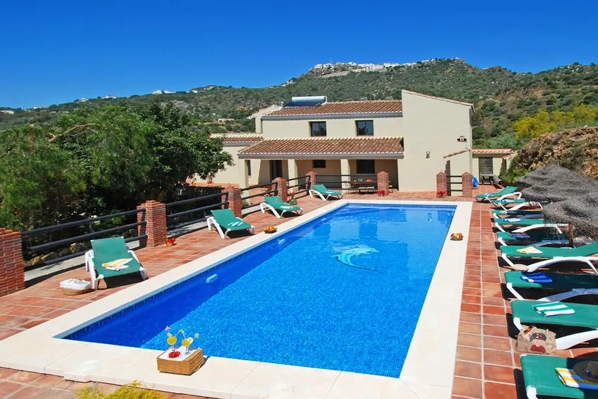 Villa Poyatos, 15 people, Heated Pool, Wifi, BBQ, Petfriendly, sea view - Image 1
