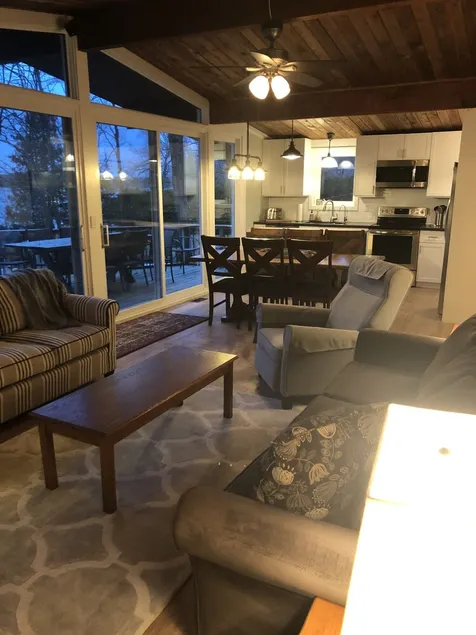 Beautiful 4 Bedroom Home on Lake Eugenia - Image 1