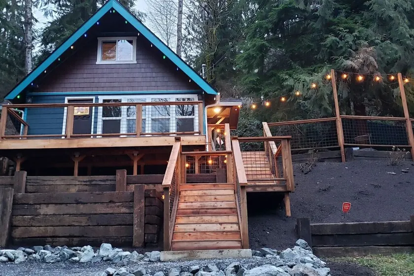 Hillside Hideaway + Firepit + Hot tub - Image 1