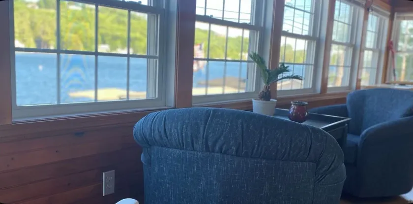 Cozy Cottage 2 Bedroom With Amazing View <br> - Image 1