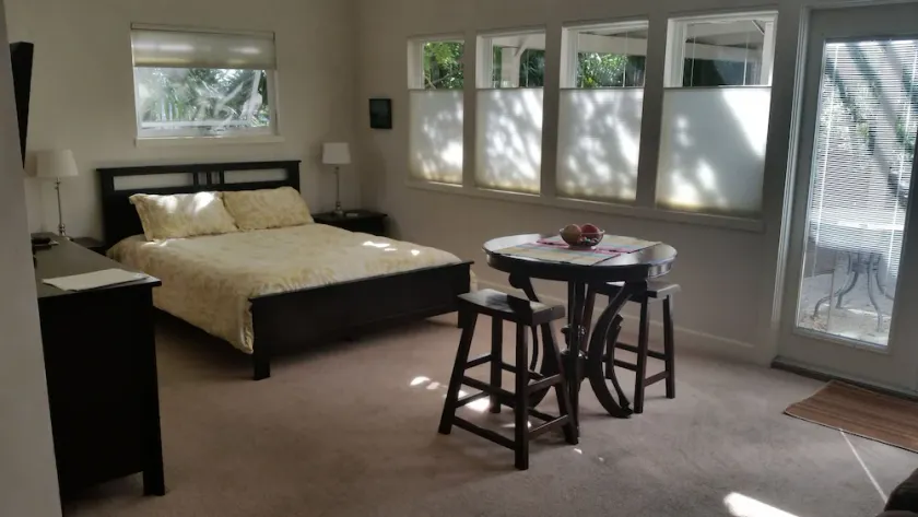 Studio confortable à San Rafael; proche de tout ce que la Bay Area a à offrir! - Image 1
