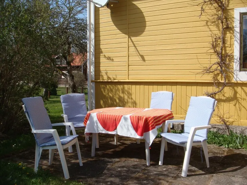 Ferienhaus am Waldrand bei Viserum - Image 1