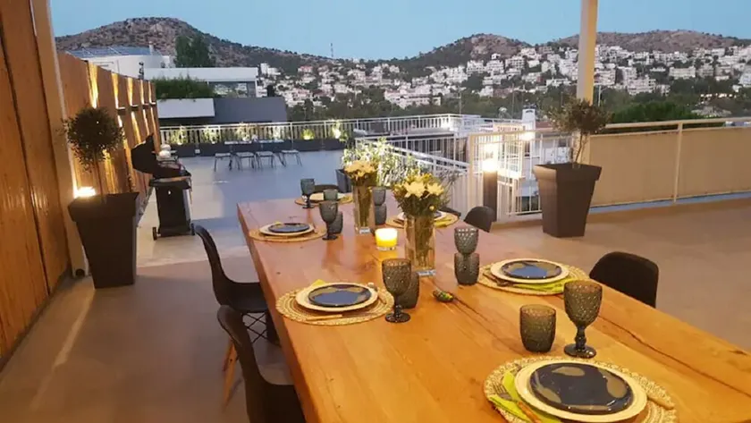 Great Terrace and perfect view in Vouliagmeni - Image 1