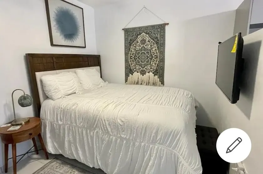 Bella Suite (5 minutes from Airport) - Image 1