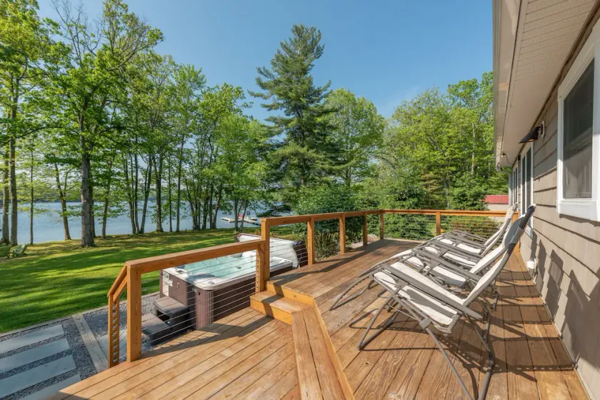 Tranquil Lake Hideaway w/ Dock & Hot Tub - Image 1