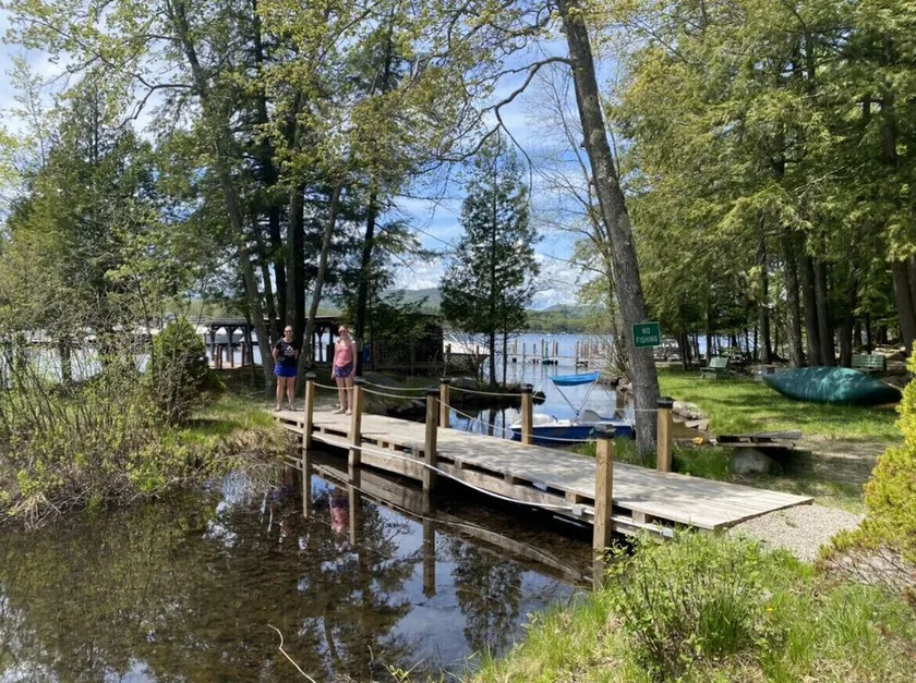 Lake George family retreat – private dock access – kayaks – 4BR- Cleverdale - Image 1
