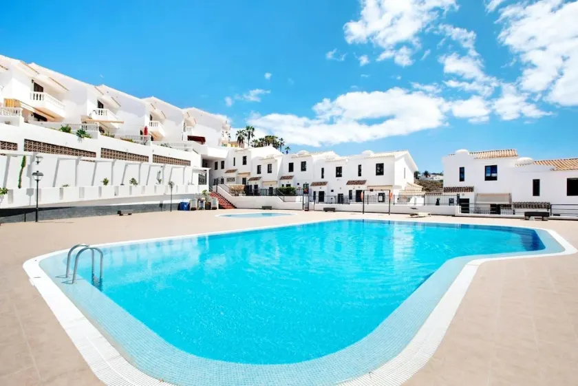 Välskött, privat stuga i Tenerifes soliga söder - Image 1