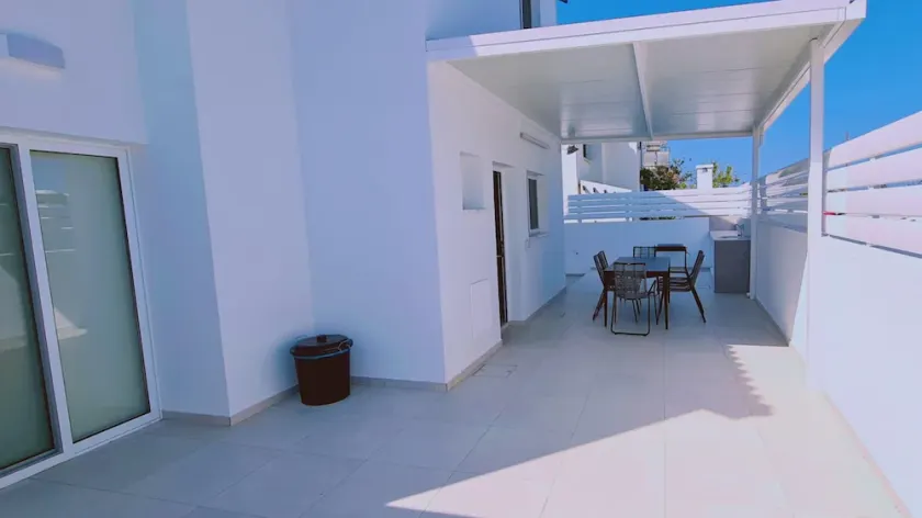 PER - Mellissa Villa - Image 1