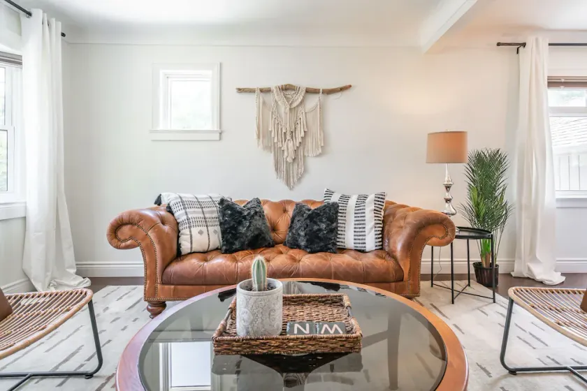 Boho Inspired NOTL Wine Country Private Home for 2 - Image 1