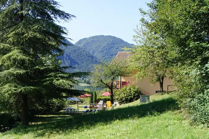 Direttamente sul lago con due camere da letto - Image 1