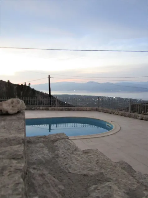 Stone house with pool and view to the sea - Image 1