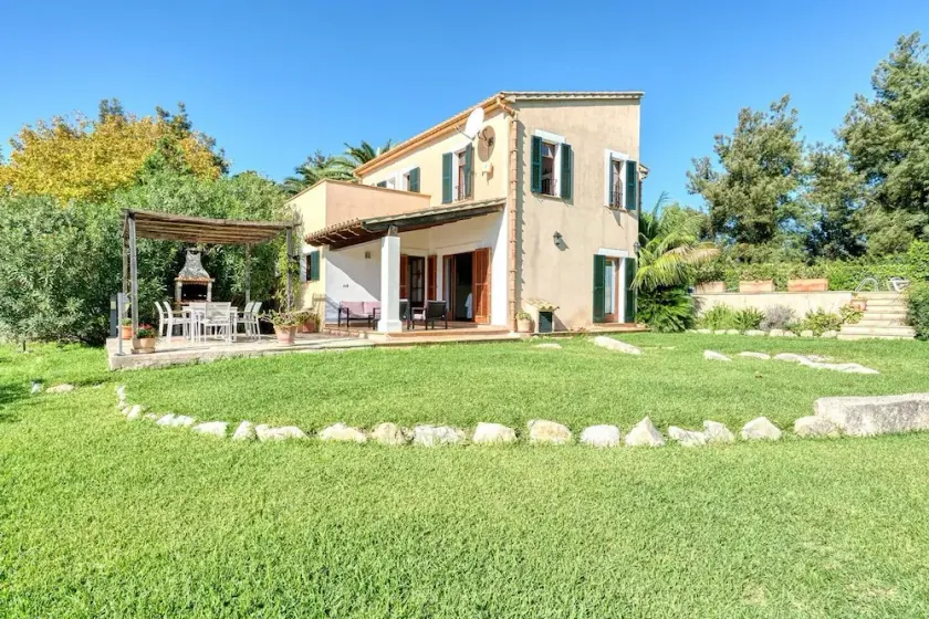 Traditional country house, very quiet, just 5 km from Alcudia  beach - Image 1