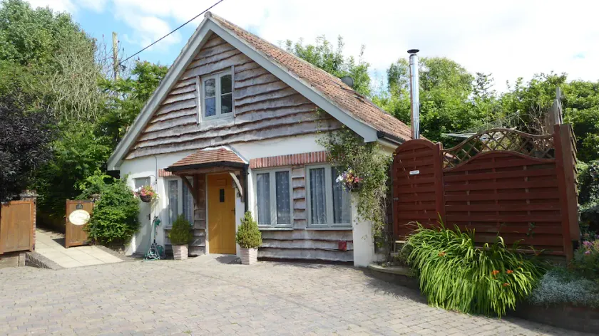 The Old Coach House in Dorset's Area of Outstanding Beauty - 1 bedroom - Image 1