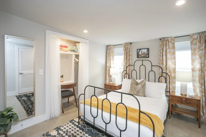 Serene Guest House - Foodie Oasis - Walk to Folk, Audrey, Red-Headed Stranger! - Image 1