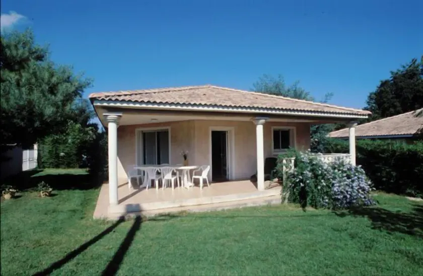 Villa Cigale 3 - 8 people 300m from the beach with shared pool - Image 1