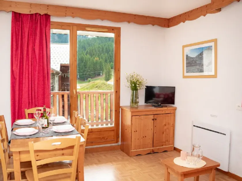 Appartement Puy-Saint-Vincent, 2 pieces, 6 personnes - FR-1-330G-124 - Image 1