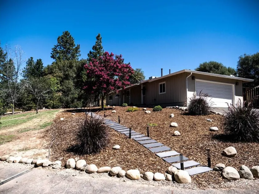 🏔️ Hilltop Paradise with Pool & Hot Tub | 4BR Near Apple Hill - Image 1