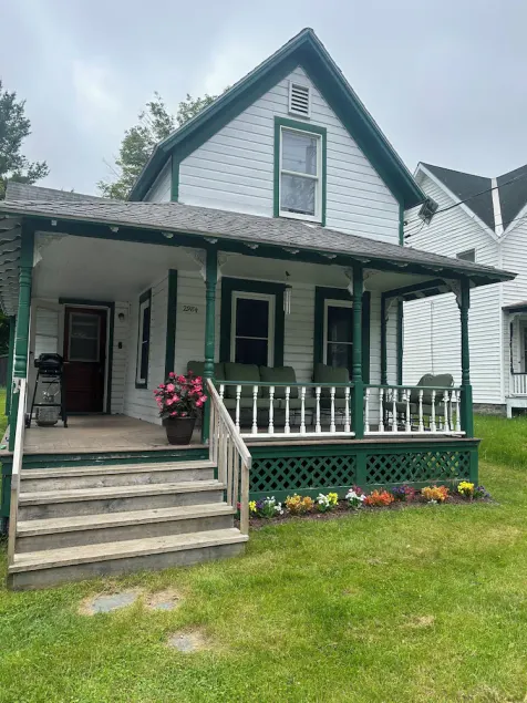 The Guides House • Cozy Main St Stay with Porch Views - Image 1